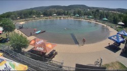 Koupací jezero