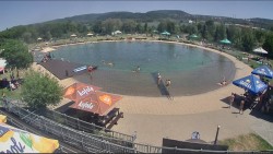 Koupací jezero