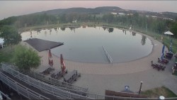 Koupací jezero