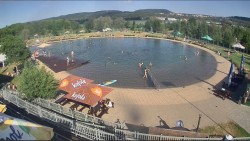 Koupací jezero