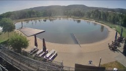 Koupací jezero
