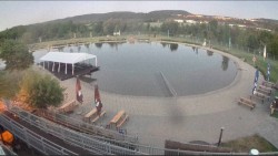Koupací jezero