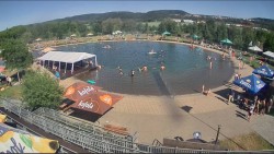 Koupací jezero