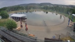 Koupací jezero