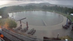 Koupací jezero