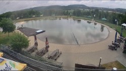Koupací jezero