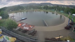 Koupací jezero