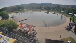 Koupací jezero