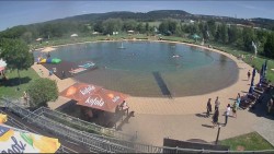 Koupací jezero