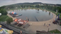 Koupací jezero