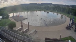 Koupací jezero
