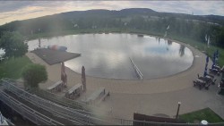 Koupací jezero