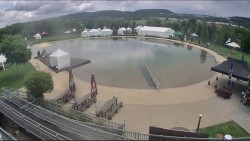 Koupací jezero