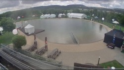 Koupací jezero