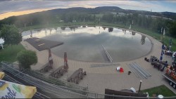 Koupací jezero
