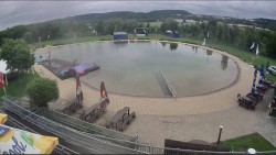 Koupací jezero
