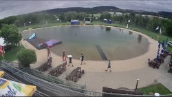 Koupací jezero