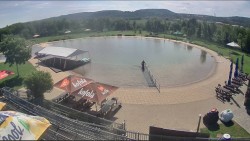 Koupací jezero