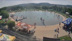 Koupací jezero