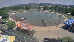 Koupací jezero