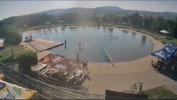 Koupací jezero