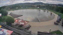 Koupací jezero