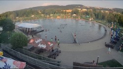 Koupací jezero