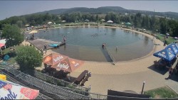 Koupací jezero