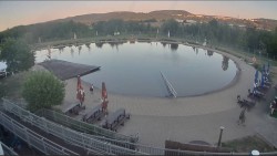 Koupací jezero