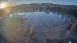 Koupací jezero