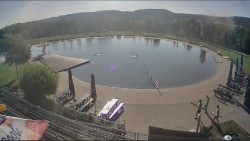 Koupací jezero