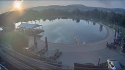 Koupací jezero
