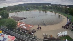 Koupací jezero