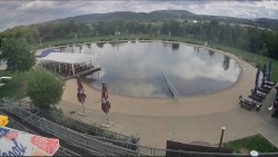 Koupací jezero