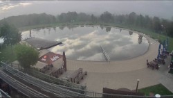 Koupací jezero