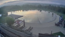 Koupací jezero