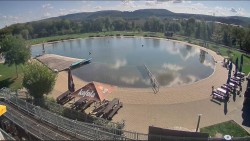 Koupací jezero