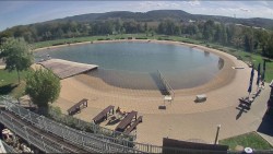 Koupací jezero