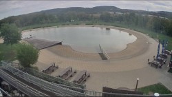Koupací jezero