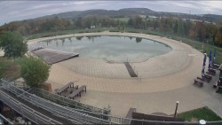 Koupací jezero