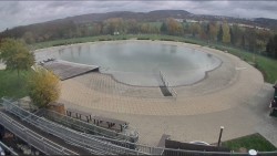 Koupací jezero