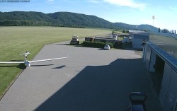 Powierzchnia lotniska, Helfštýn