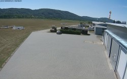 Powierzchnia lotniska, Helfštýn