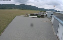 Powierzchnia lotniska, Helfštýn