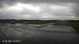 Flughafen Příbram - Fahrweg C, Tankstelle, Start- und Landebahn - 16.6.2026 v 19:45 Flughafen Příbram - Fahrweg C, Tankstelle, Start- und Landebahn - 16.6.2026 v 19:45