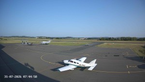 Letiště Příbram - Pojezdová dráha C, benzinová stanice, runway - 31.7.2026 v 07:45 Letiště Příbram - Pojezdová dráha C, benzinová stanice, runway - 31.7.2026 v 07:45