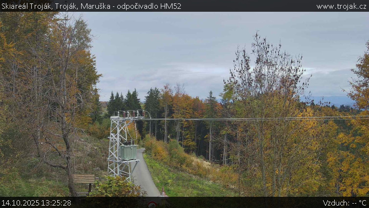 Skiareál Troják - Troják, Maruška - odpočivadlo HM52 - 14.10.2025 v 13:25 Skiareál Troják - Troják, Maruška - odpočivadlo HM52 - 14.10.2025 v 13:25
