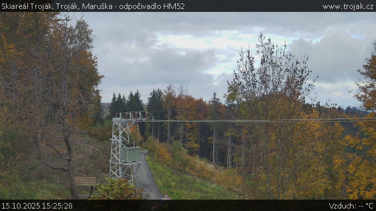 Skiareál Troják - Troják, Maruška - odpočivadlo HM52 - 15.10.2025 v 15:25 Skiareál Troják - Troják, Maruška - odpočivadlo HM52 - 15.10.2025 v 15:25