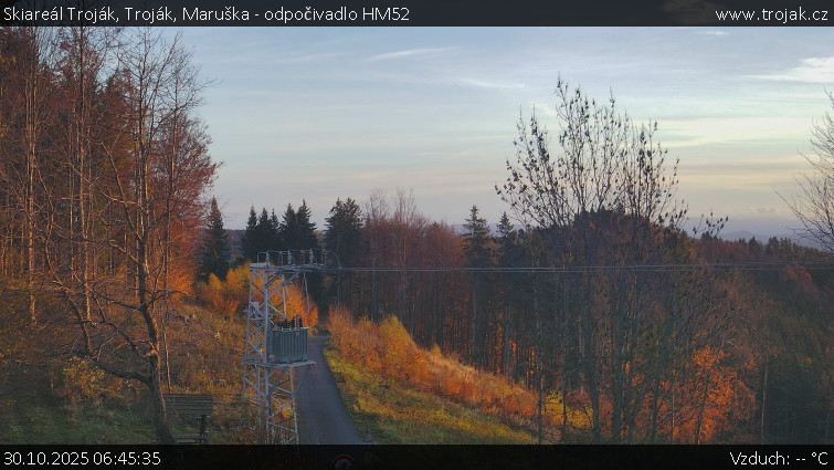 Skiareál Troják - Troják, Maruška - odpočivadlo HM52 - 30.10.2025 v 06:45 Skiareál Troják - Troják, Maruška - odpočivadlo HM52 - 30.10.2025 v 06:45