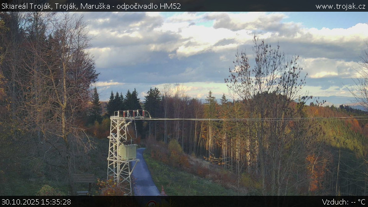 Skiareál Troják - Troják, Maruška - odpočivadlo HM52 - 30.10.2025 v 15:35 Skiareál Troják - Troják, Maruška - odpočivadlo HM52 - 30.10.2025 v 15:35
